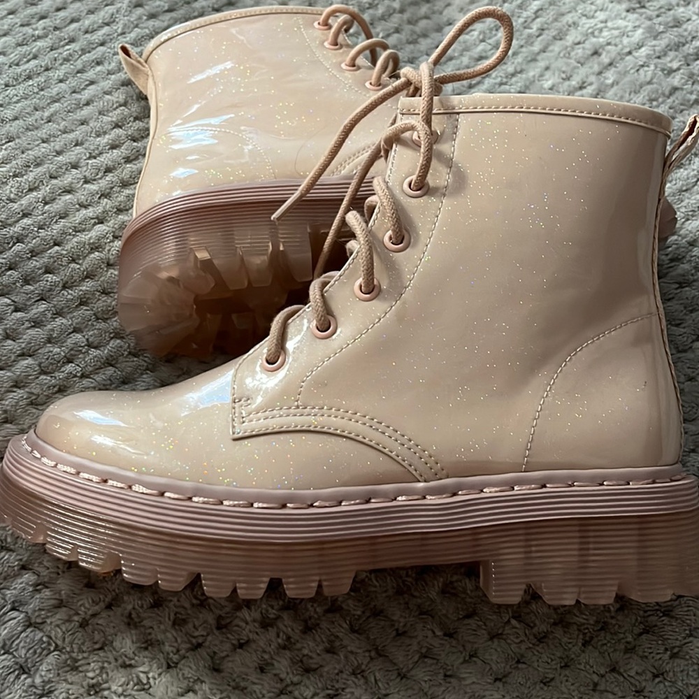 Girls Steve Madden combat boots